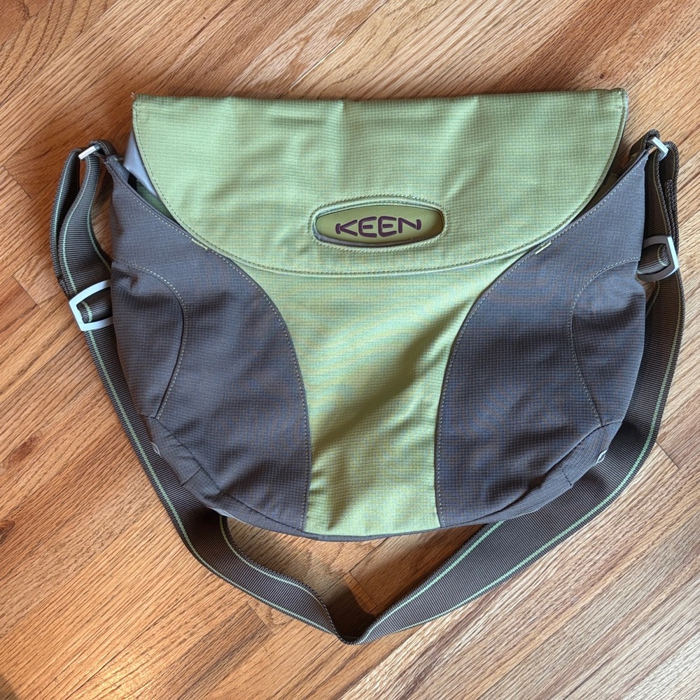 Keen messenger bag Olive and Tan